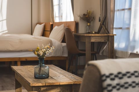 Living room, Photo of the whole room