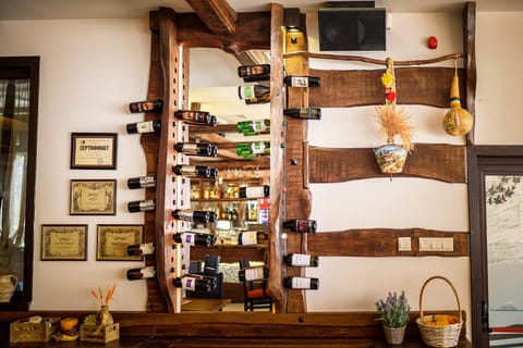 Restaurant/places to eat, Alcoholic drinks