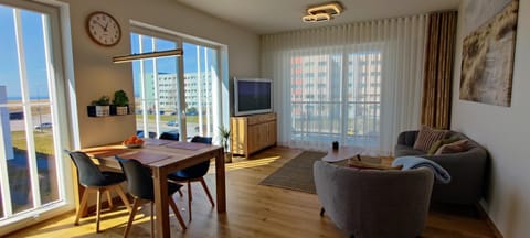 TV and multimedia, Living room, Sea view
