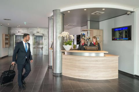 Lobby or reception, On site