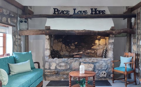 BBQ facilities, Living room
