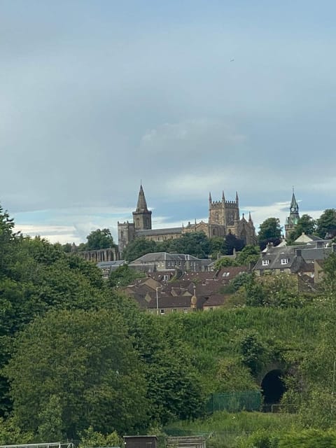 Pure City Central Skyline - St Leonards by TBA Apartment in Dunfermline