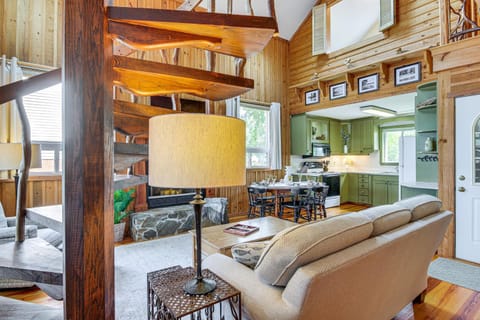 Private Boat Dock Waterfront Lake Murray Haven House in Leesville