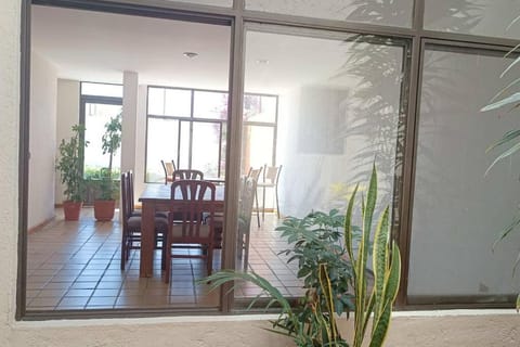 Rumbos Turísticos - casa hasta para 15 personas House in Hidalgo, Mexico