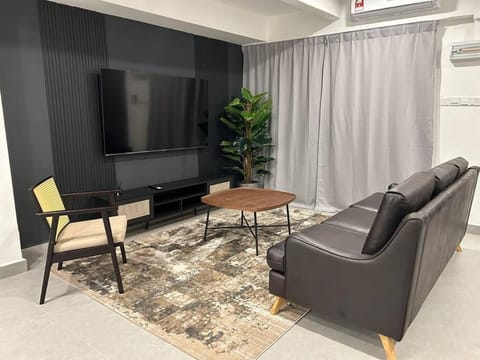 Communal lounge/ TV room, Living room, Seating area