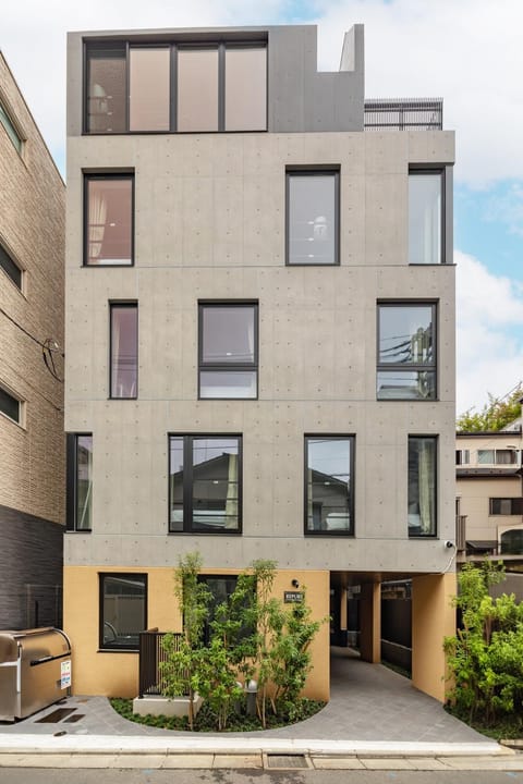 Property building, Day