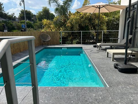 Balcony/Terrace, Swimming pool