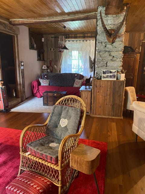 Casa le Bouquetin Apartment in Aosta Valley, Italy