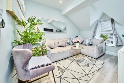 Harbour Penthouse Step to Beach- Princess Yellow 3 Apartment in Portrush