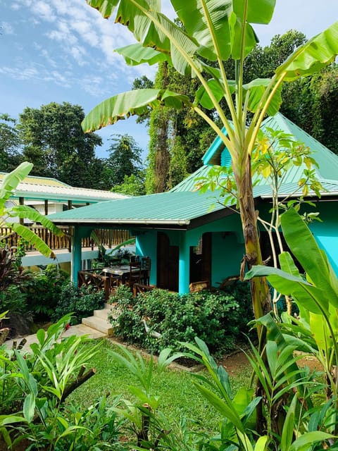 Property building, Natural landscape, Garden, Garden view