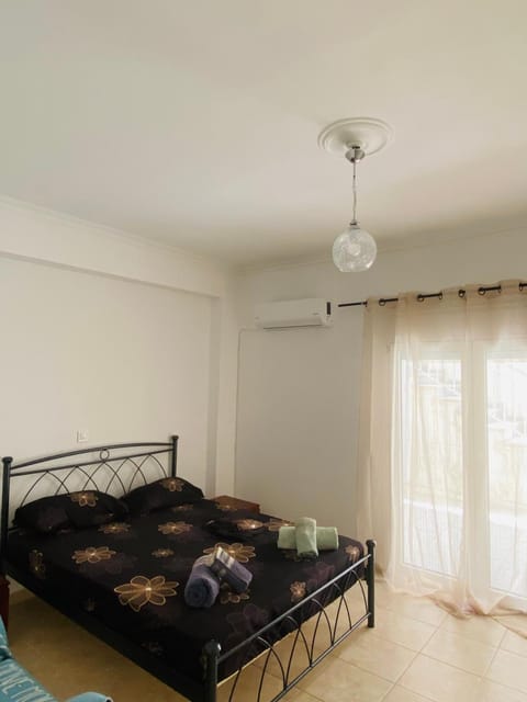 Kalamaki Philoxenia Apartment in Alimos