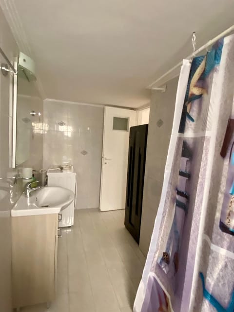 Kalamaki Philoxenia Apartment in Alimos