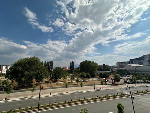 GJAKOVA - Cosy Apartment with 3,5 Bedrooms in the Best City Area Apartment in North Macedonia