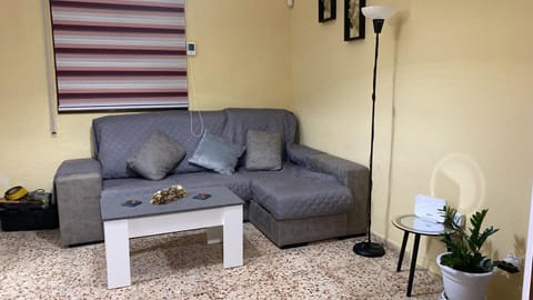 La casa amarilla de Luis y Eileen House in Villajoyosa