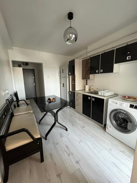 Apartment 2 camere 1,3 km Promenada Mall Capacitate 4 persoane Apartment in Craiova