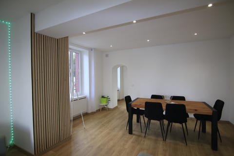 Le Marteley T4 Apartment in Évian-les-Bains