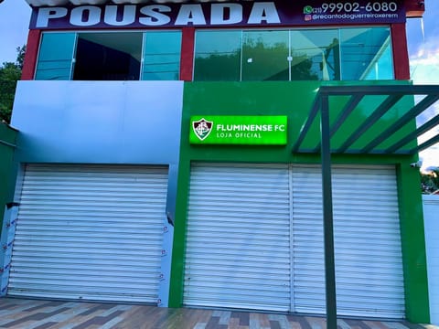 Pousada Recanto do Guerreiro Tricolor Hostel in Duque de Caxias