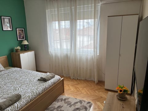 Bed, Photo of the whole room, Bedroom, wardrobe