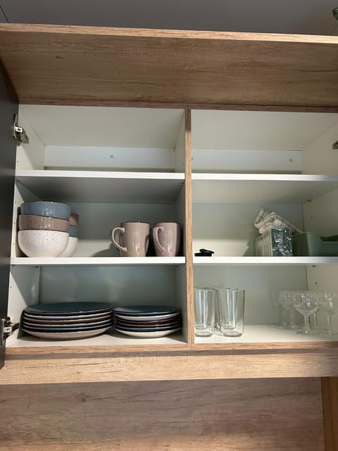 Coffee/tea facilities, Kitchen or kitchenette