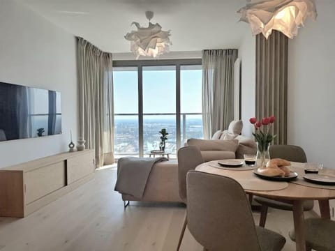 TV and multimedia, Living room, Dining area