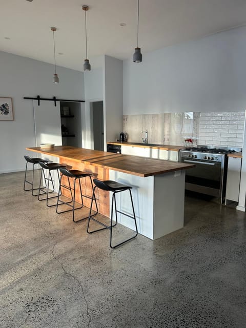 Birdys Retreat House in Arorangi District