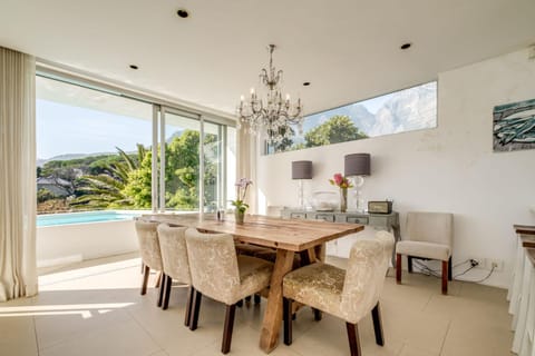 Patio, Balcony/Terrace, Dining area, Swimming pool