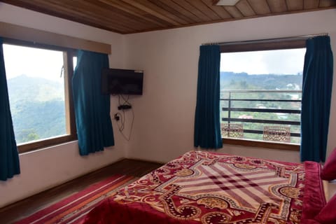 Bed, Natural landscape, View (from property/room), Photo of the whole room, Bedroom, Mountain view