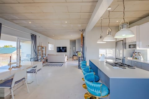 TV and multimedia, Living room, Seating area, Dining area, Evening entertainment, minibar