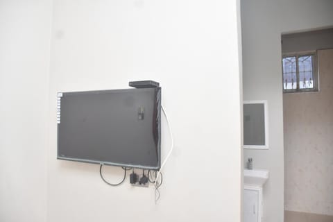 Communal lounge/ TV room, TV and multimedia