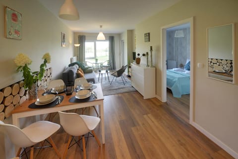 Living room, Bedroom, Mountain view