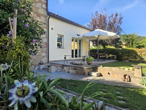 Property building, Patio, Garden, Garden view