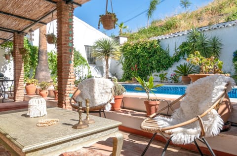 Patio, Garden, Seating area, Garden view, Pool view, Swimming pool