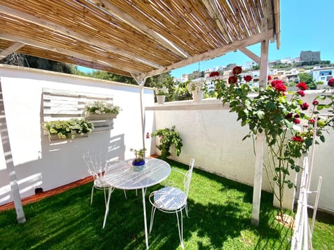 Garden, Garden, Dining area