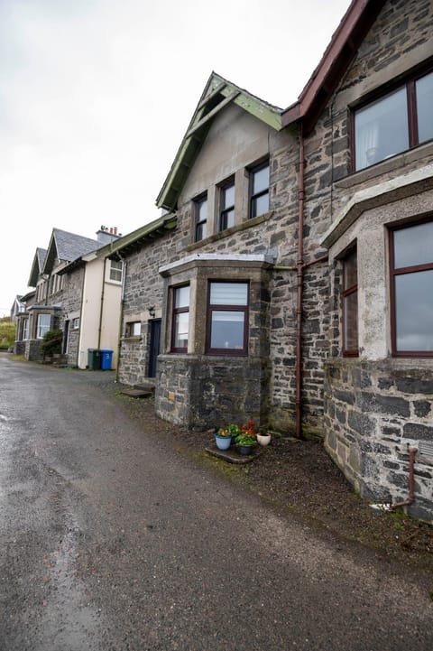 Property building, Street view