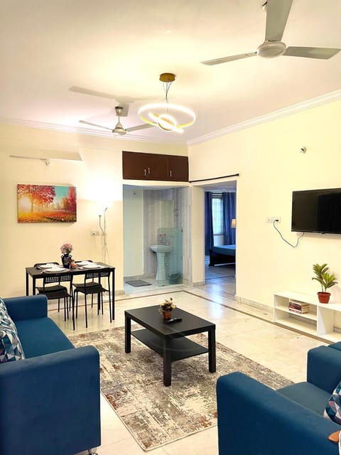 Communal lounge/ TV room, TV and multimedia, Living room, Seating area