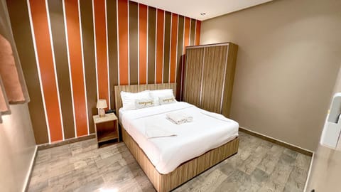 Bed, Bedroom, wardrobe