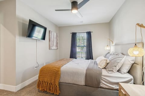 A pet friendly cozy condo in Traverse City House in Michigan