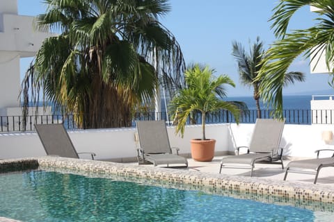 Balcony/Terrace, Swimming pool