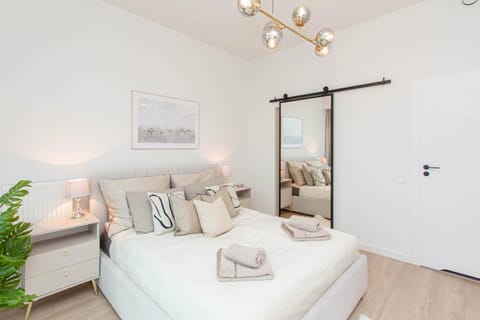 Bed, Photo of the whole room, Bedroom, towels, wardrobe