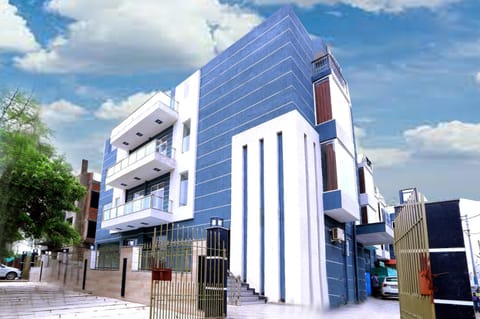 Property building, Day, Neighbourhood, Street view