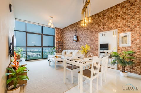 TV and multimedia, Living room, Seating area, Dining area, Evening entertainment