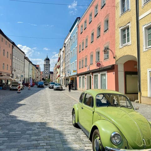 Property building, Day, Neighbourhood, City view, Street view, Location