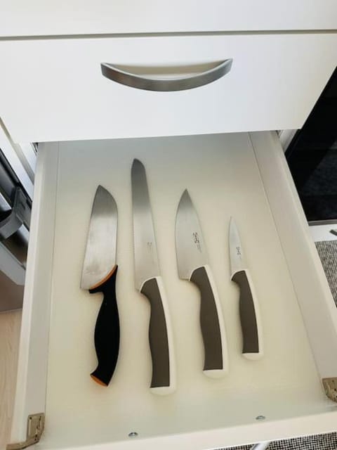 Aurora Home Espoo Niittykumpu - New 1bedroom -apartment with balcony, close to metro, Aalto University, Metro Areena and Helsinki Apartment in Uusimaa