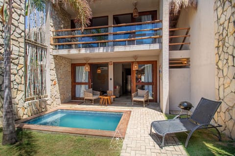 Property building, Patio, Facade/entrance, Balcony/Terrace