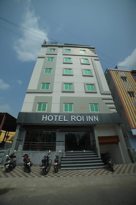 Property building, Street view, Location, Parking