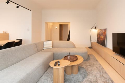 Communal lounge/ TV room, TV and multimedia, Living room, Seating area