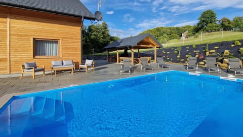 Property building, Swimming pool