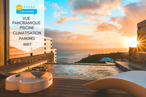 Property building, Pool view, Sea view, Swimming pool
