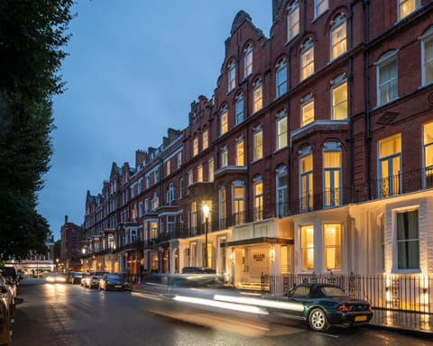 Property building, Night, City view, Street view, Location, Parking