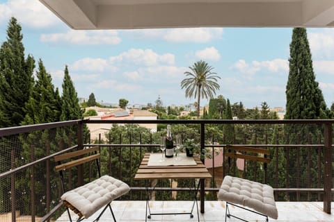 Day, Garden, View (from property/room), Balcony/Terrace, Balcony/Terrace, Dining area, Garden view